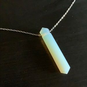 Crystal pendant necklace